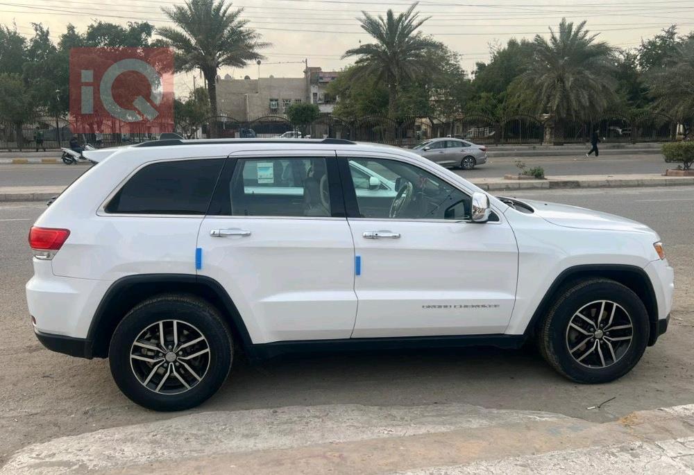 جيب جراند شيروكي